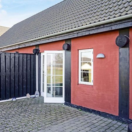 5 Person Holiday Home In AÅkirkeby Exterior foto